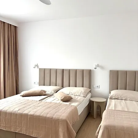 Apartamenty I Pokoje Wladyslawowo