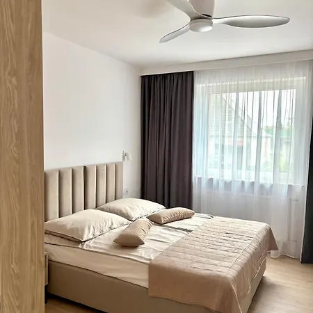 Δωμάτια σε οικογενειακή κατοικία I *