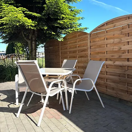 Apartamenty I Pokoje Wladyslawowo