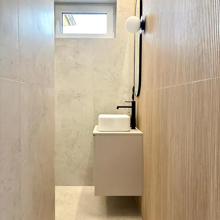 Apartamenty I Pokoje Wladyslawowo *