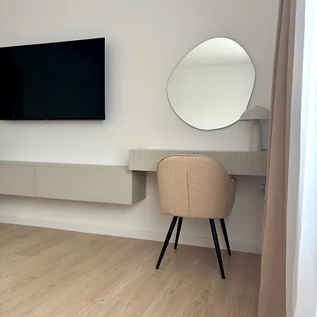 Apartamenty I Pokoje Wladyslawowo
