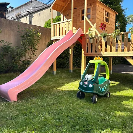 Apartamenty I Pokoje Wladyslawowo 民宿