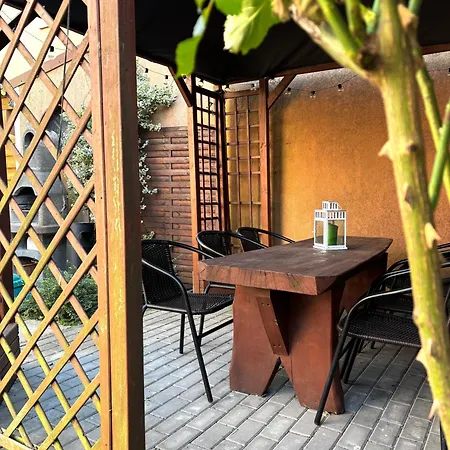 Apartamenty I Pokoje Wladyslawowo *