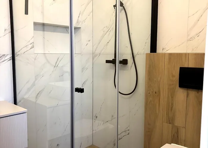 I Privatunterkunft *